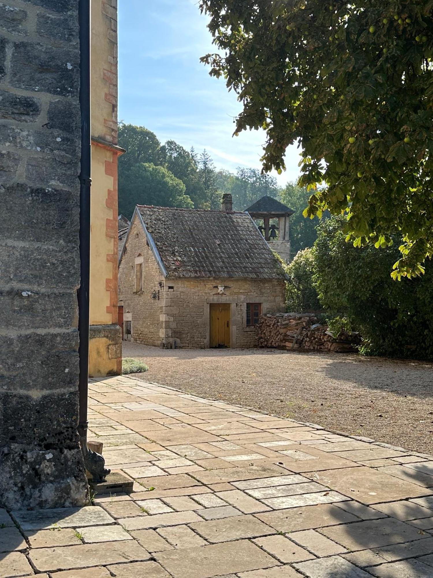 Chateau De Champrenault, Voyagez Dans Le Temps Eksteriør bilde